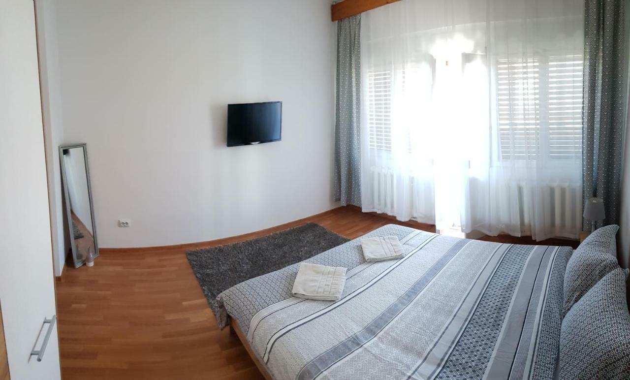 Premium Central Apartment Oradea Exterior foto